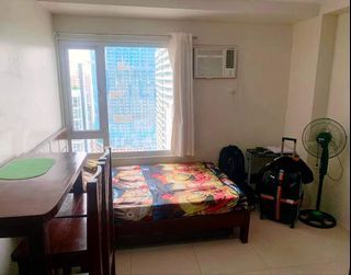 #FORRENT
#AVIDACENTERA Reliance St . mandaluyong 
Studio furnished 
15,000 inclusive of dues