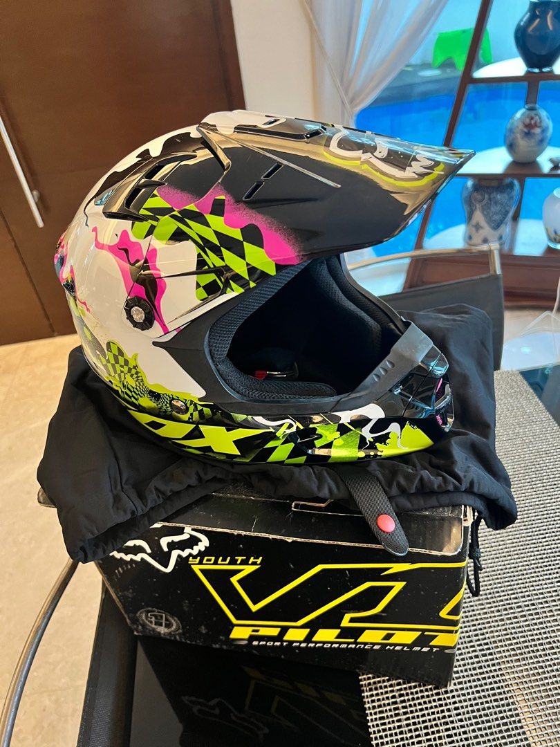 Fox youth helmet Motorcycles Motorcycle Accessories on Carousell