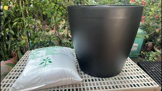 GIANT POT/ LOAM SOIL FOR PLANTERS - Pick Up