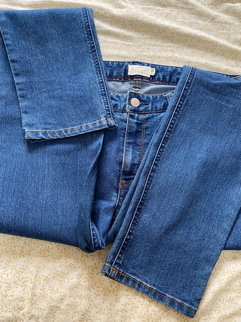 Giordano jeans (Category: Jeans) located in Cainta. Submitted by cbe23 (Listing ID 1281828621, Image 3). Description: Waist- 30 inches Good condition Flattering fit Rfs: decluttering.