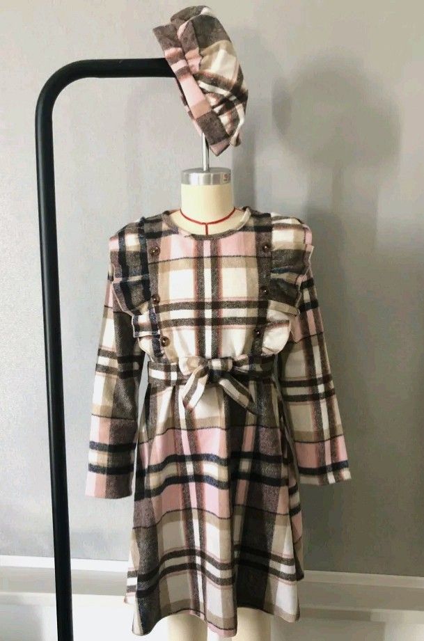 Tight burberry dress hotsell