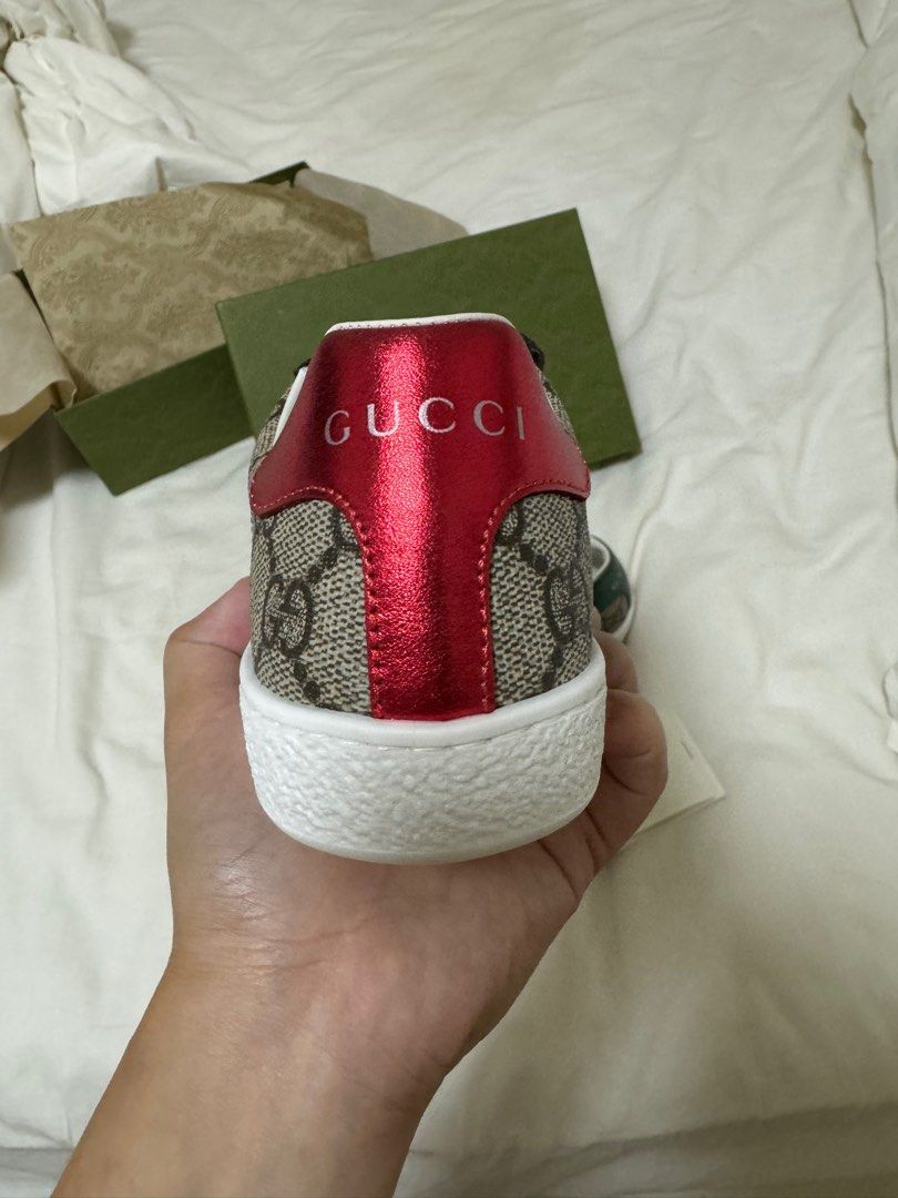 Gucci Sneaker (Brandnew) (Category: Sneakers) located in Pasig City. Submitted by declutterpsg (Listing ID 1281996796, Image 2). Description: Size 31 (for kids) Bought in Italy. Rfs: wrong size .
