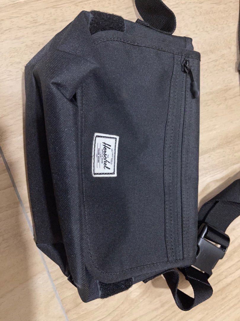 Herschel Grade messenger bag Men s Fashion Bags Backpacks on