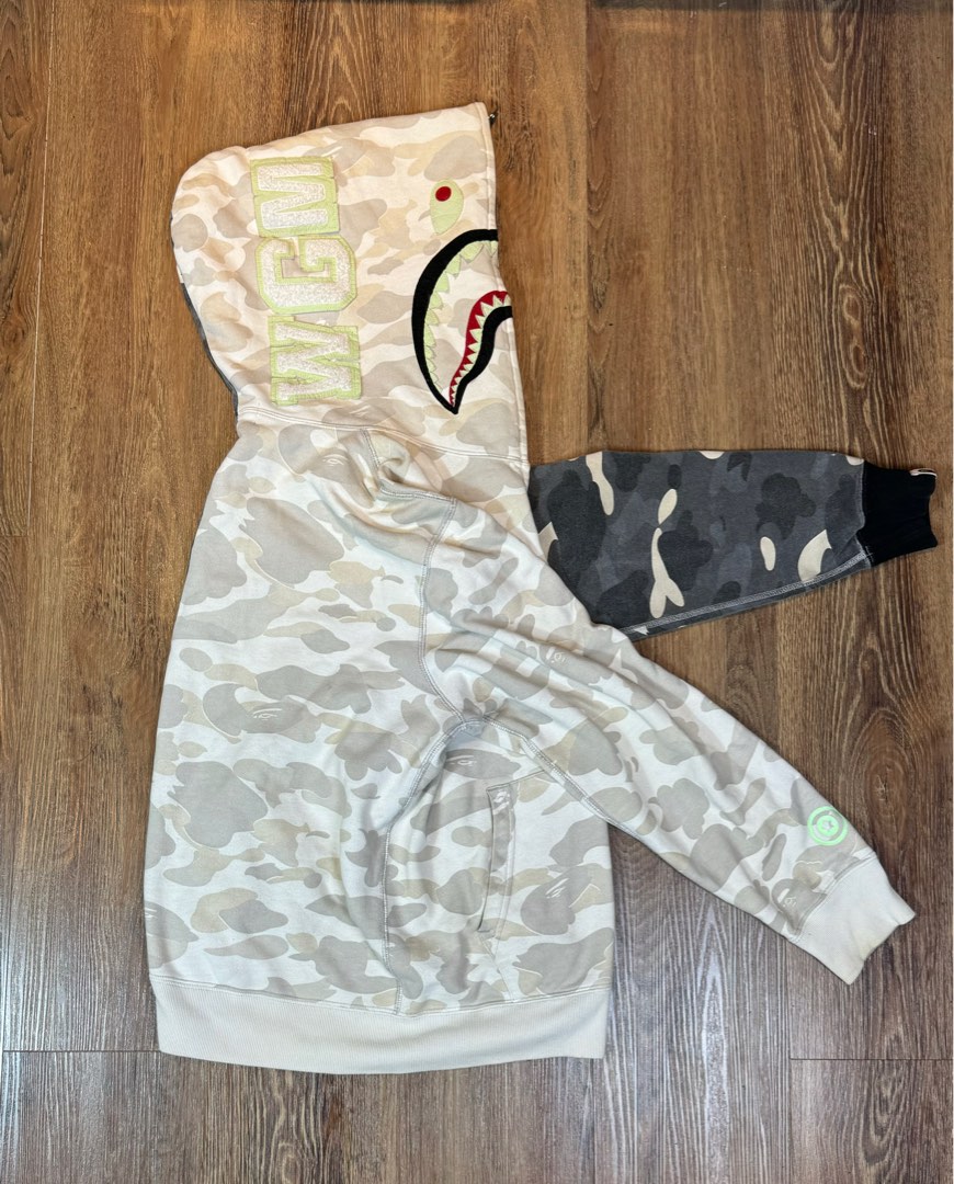 Jaket top bape shark
