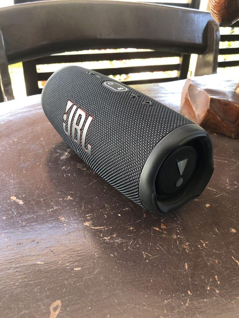 JBL Charge 5 (Category: Soundbars, Speakers & Amplifiers) located in Baguio. Submitted by master_of_brands (Listing ID 1281826578, Image 3). Description: Authentic JBL Charge 5 Like new *seldom used Complete with box inclusion Bought last year November 2023 RFS: upgrade Features: -Bold JBL Original Pro Sound -20 hours of playtime -IP67 waterproof and dustproof -Wireless Bluetooth Streaming Crank up the fun with PartyBoost -Power up with the built