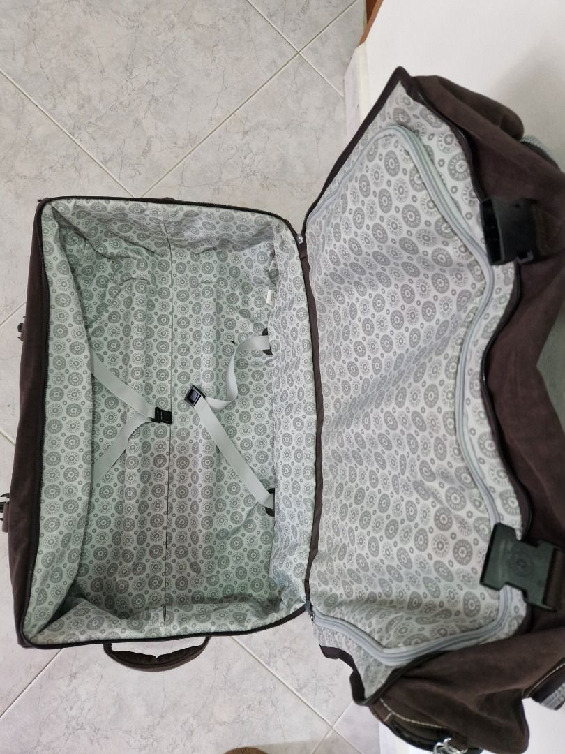Kipling teagan large discount wheeled duffel