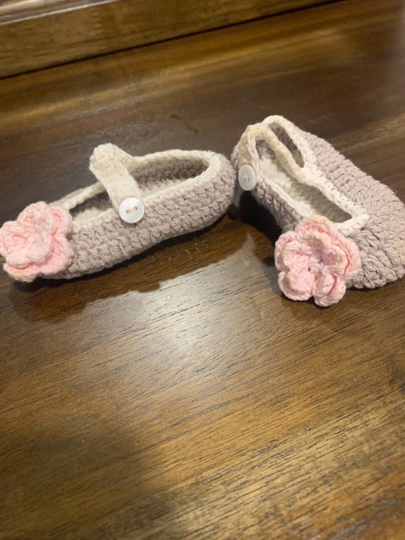 Knitted booties Babies Kids Babies Kids Fashion on Carousell