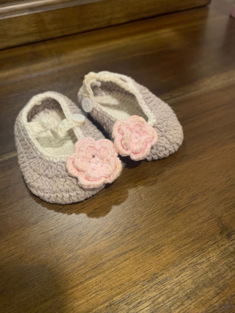 Swiggles infant shop booties