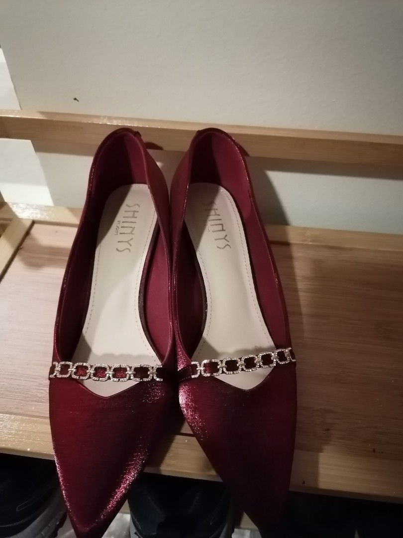 Red dress shop shoes low heel