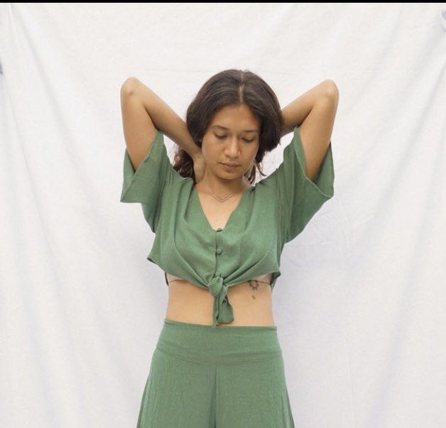Linen Crop Top Tala the Label (Category: Blouses) located in San Juan City. Submitted by tabithajam (Listing ID 1281825134, Image 1). Description: Free Size Resort wear Crop top, but I also use it as a wrap top (see photos) Great quality, beautiful color .