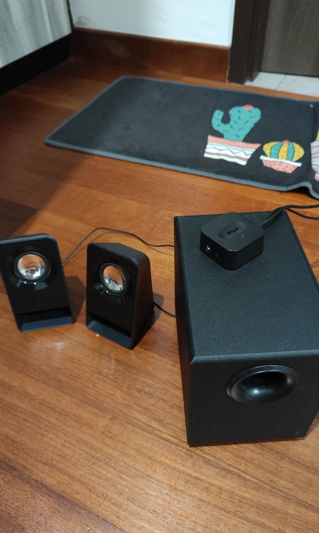 Logitech z213 store speakers not working