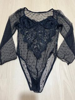 (Category: ) located in . Submitted by zoe_wardrobe (Listing ID 1281911738, Image 1). Description: .