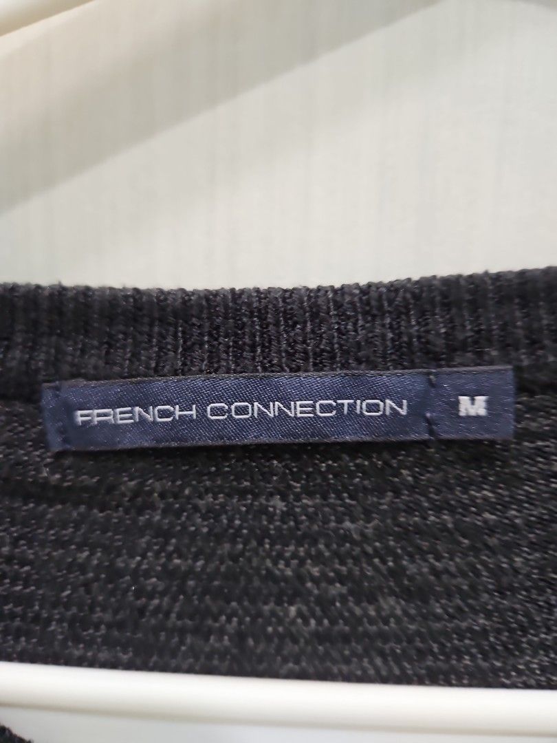 Longsleeves (Category: Coats, Jackets and Outerwear) located in Kuala Lumpur. Submitted by nojoke_rewarding (Listing ID 1281850708, Image 3). Description: .