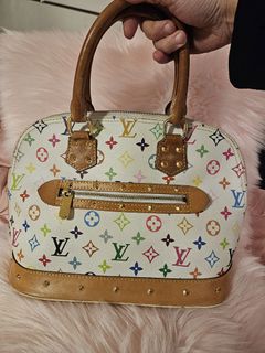 (Category: ) located in . Submitted by fantasy_alternative_bags (Listing ID 1281809760, Image 1). Description: .