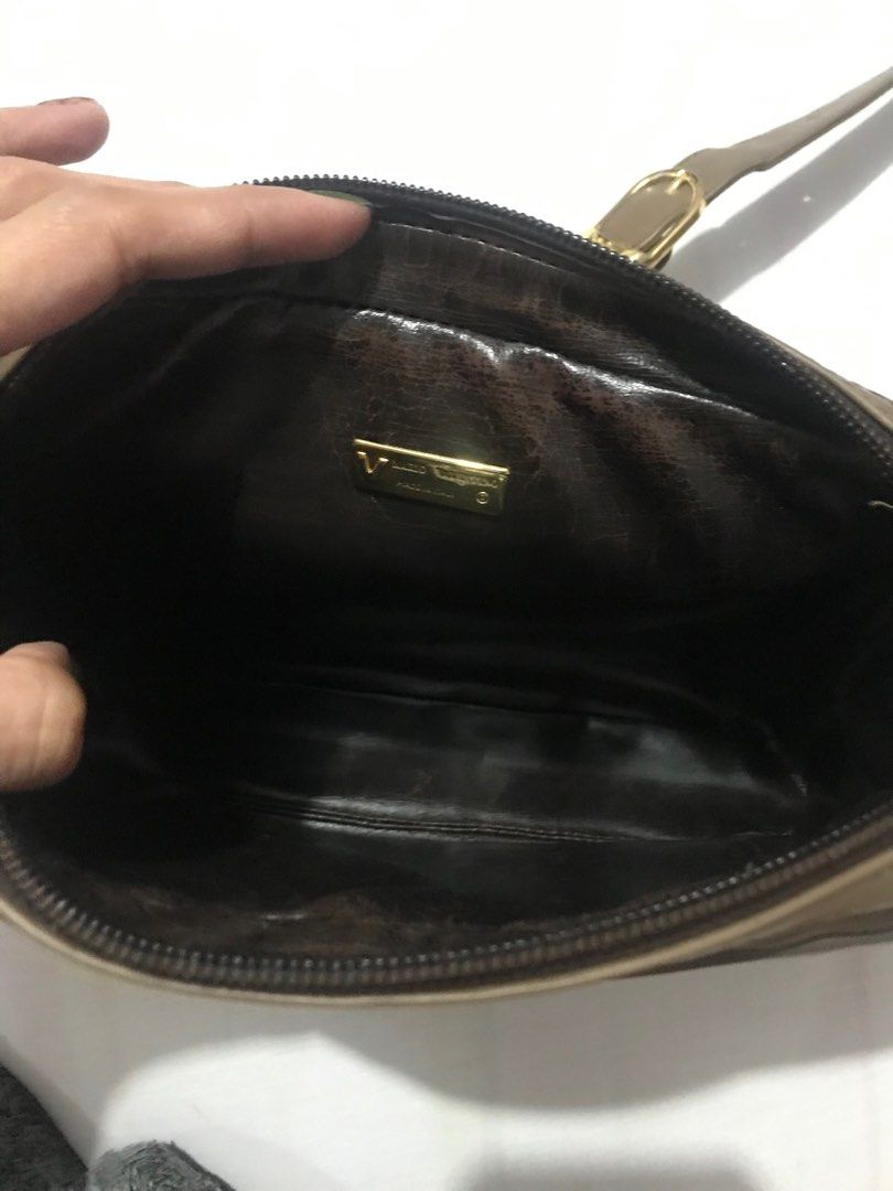 Mario Valentino bag (Category: Luxury Bags & Wallets) located in Paranaque City. Submitted by hyccollectionz (Listing ID 1281918365, Image 2). Description: no flaw.