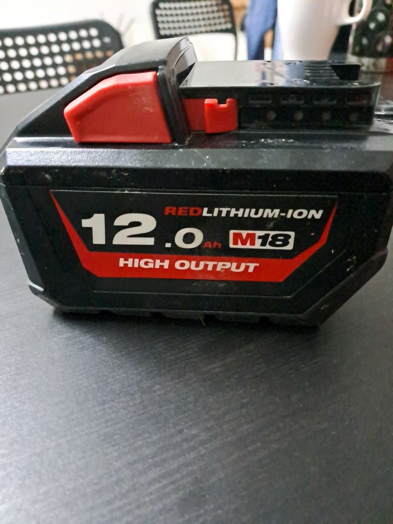 Milwaukee best sale 12.0 battery