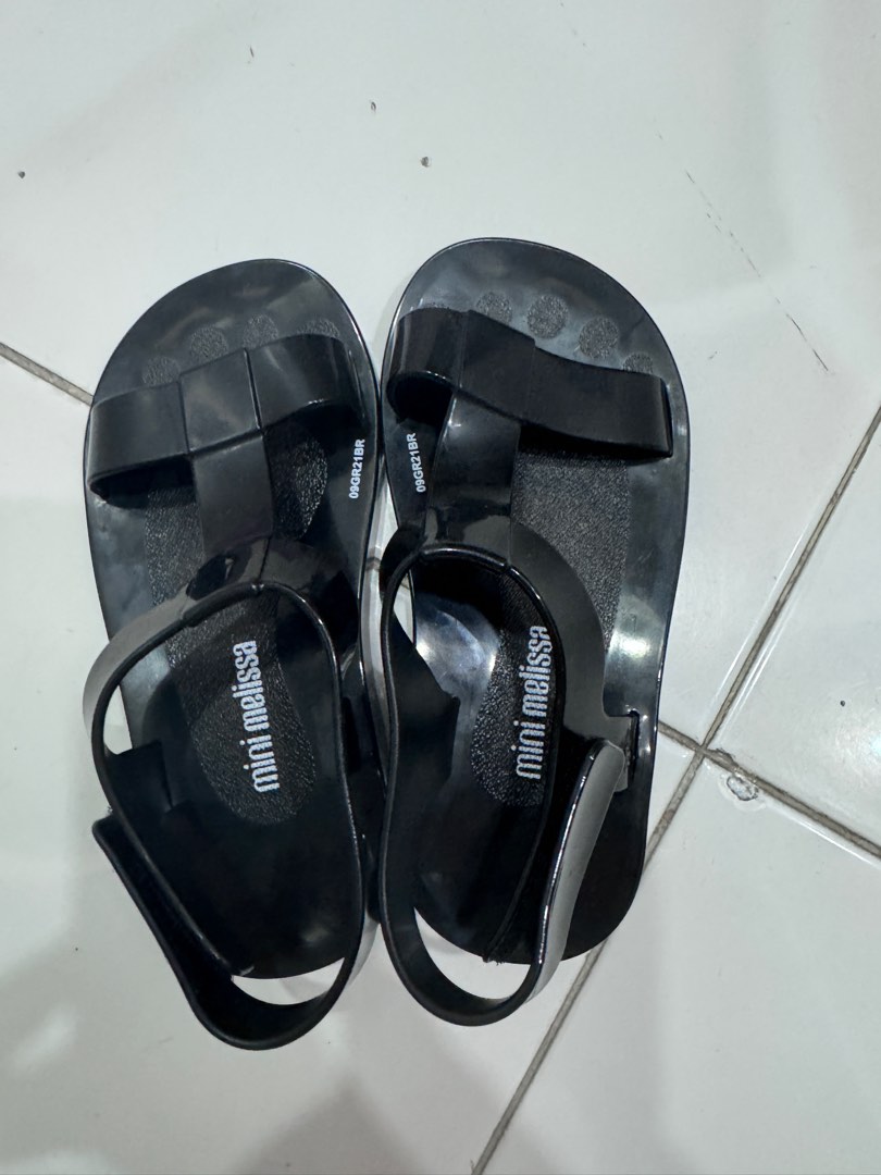 Mini melissa black sandals cheap
