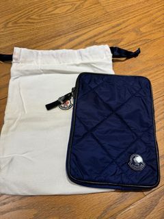 Pochette moncler store