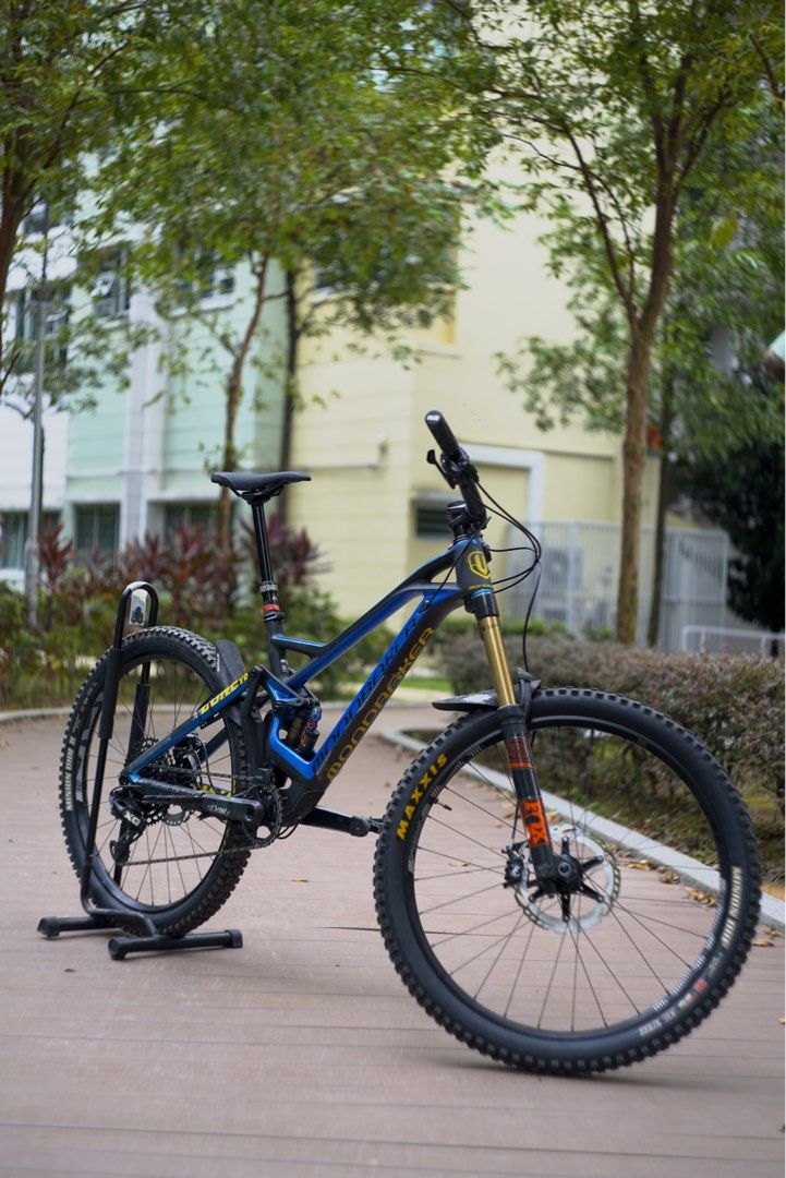 Mondraker Dune Carbon Build Fox DHX2 Sports Equipment Bicycles