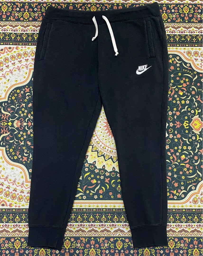 Nike discount patterned joggers