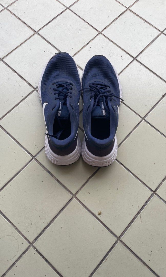 Nike Revolution 5 Men s Fashion Footwear Sneakers on Carousell