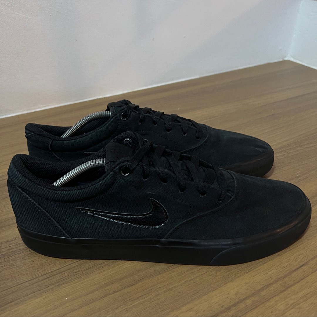 Nike sb store charge black