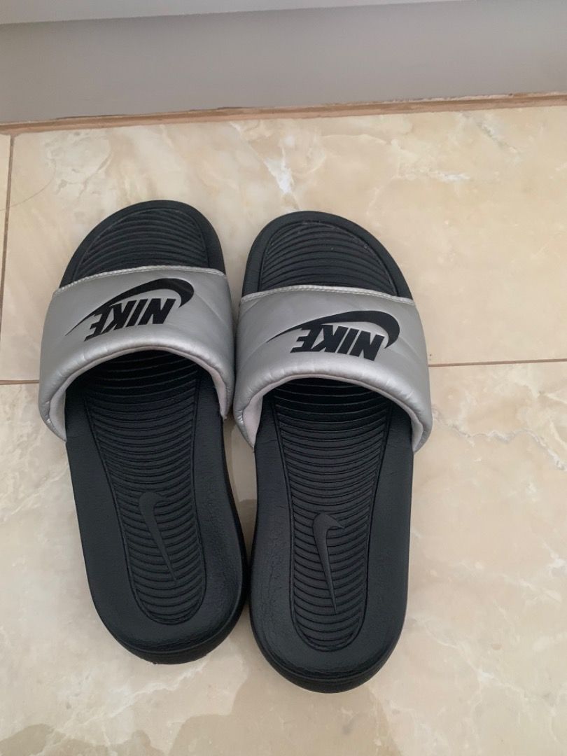 Nike slides $10 cheap