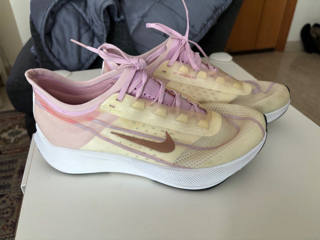 Nike 8.5 sales wide womens