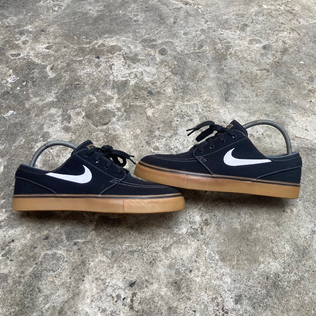Stefan janoski black gum store