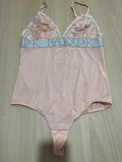 (Category: ) located in . Submitted by zoe_wardrobe (Listing ID 1281910727, Image 1). Description: .