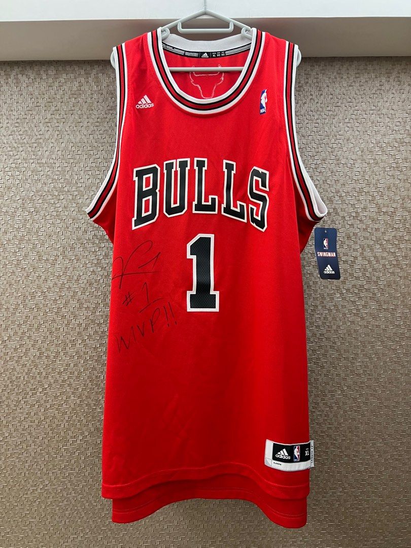 Derrick rose top signed jersey