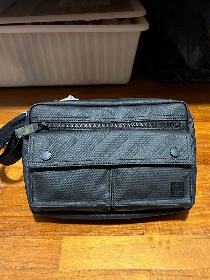 Porter international store sling bag
