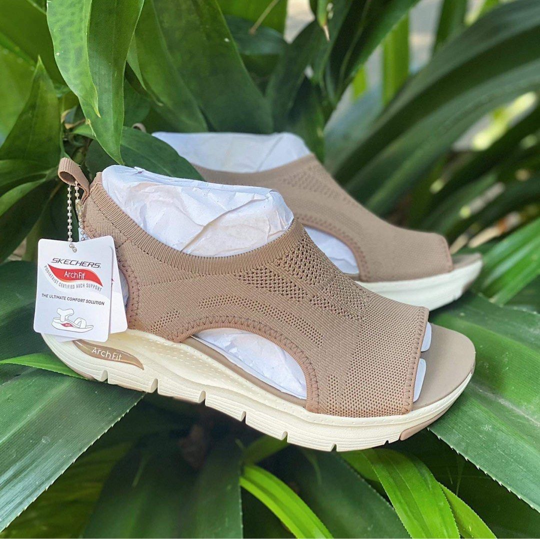 Skechers female sandals clearance