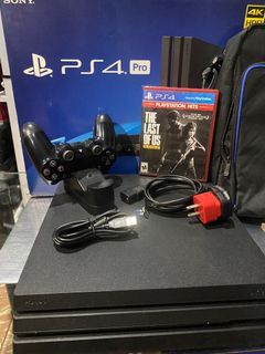 PS4 Pro with 1 free game