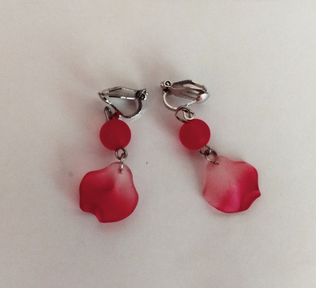 Red clip clearance on earrings