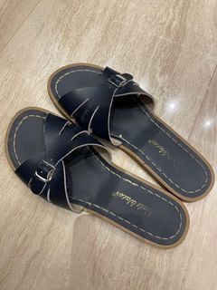 Cheapest saltwater sandals 2025