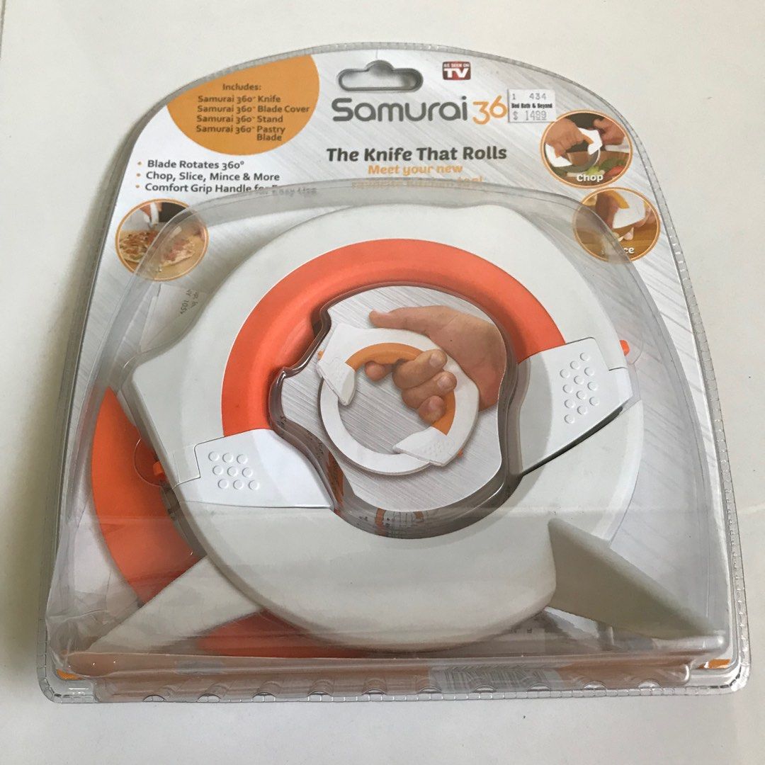 Samurai 360 circular knife (Category: Other Kitchenware & Tableware) located in Bulacan. Submitted by kallyseconds (Listing ID 1281965590, Image 1). Description: Samurai 360 (knife) Circular steel blade Blade rotates 360° Chop, slice, mince and more Comfort grip handle for easy use Original price: US$14.99 Brand new Original On hand No swap No return No meet-up No COD/COP For shipping only (shipping fee will be shouldered by the buyer).