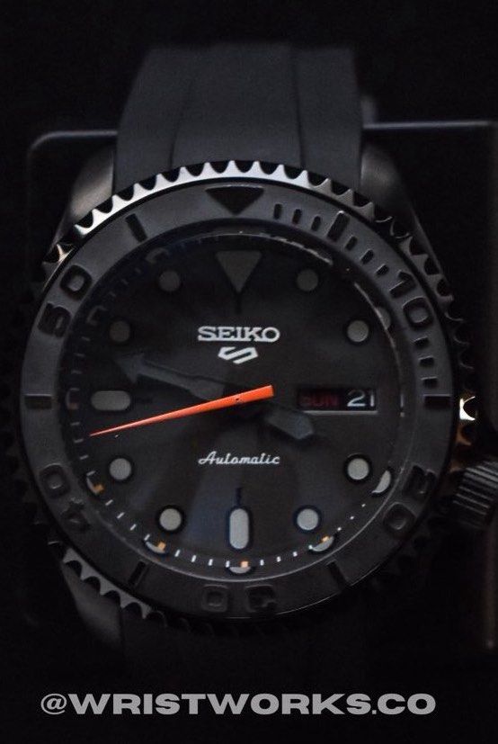 All black outlet seiko skx