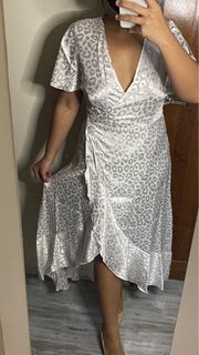 SHEIN CURVE BLACK & White Long Sleeve Dipped Hem Wrap Dress 3XL