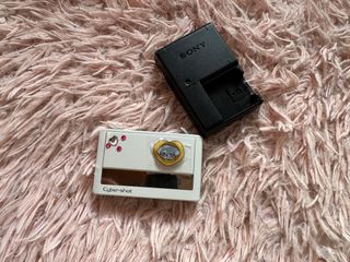 (Category: ) located in . Submitted by a__theline (Listing ID 1281893329, Image 1). Description: .