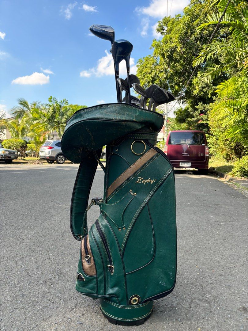 Spalding Golf Set for Beginners (Complete) (Category: Golf) located in Manila. Submitted by eclipse58 (Listing ID 1281833072, Image 1). Description: COMPLETE Spalding Golf Set ✅️ 5-9 Irons, Sand Wedge & Pitching Wedge ✅️ Ryobi Driver, 3 & 4 Woods ✅️ Putter & Mizuno Zephyr Golf Bag ✅️ Original Spalding Steel Shaft & Grips ✅️ Very good condition & NO ISSUES Selling Price: 6,000 Location: Quezon City.