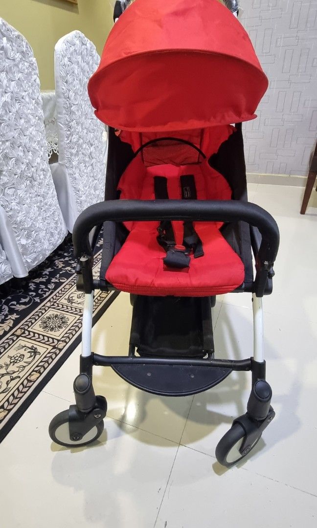 Stroller (Category: Strollers) located in Kuala Lumpur. Submitted by fidzans (Listing ID 1281810889, Image 3). Description: Stroller untuk dilepaskan. Pakai x sampai 5 kali dah simpan untuk kenangan. Ada alas coloufull lg kalau nak sekali..