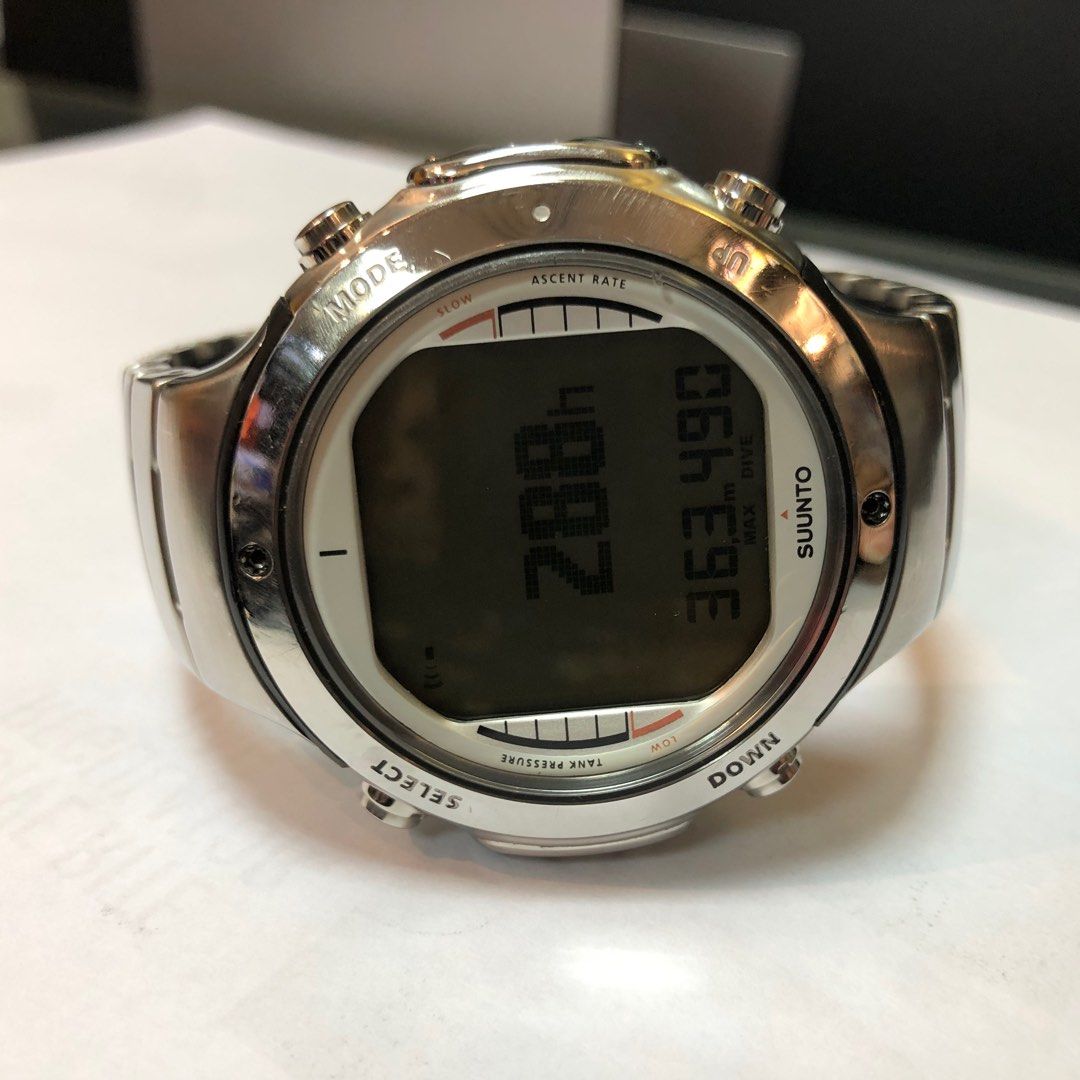 Suunto d6i metal strap top