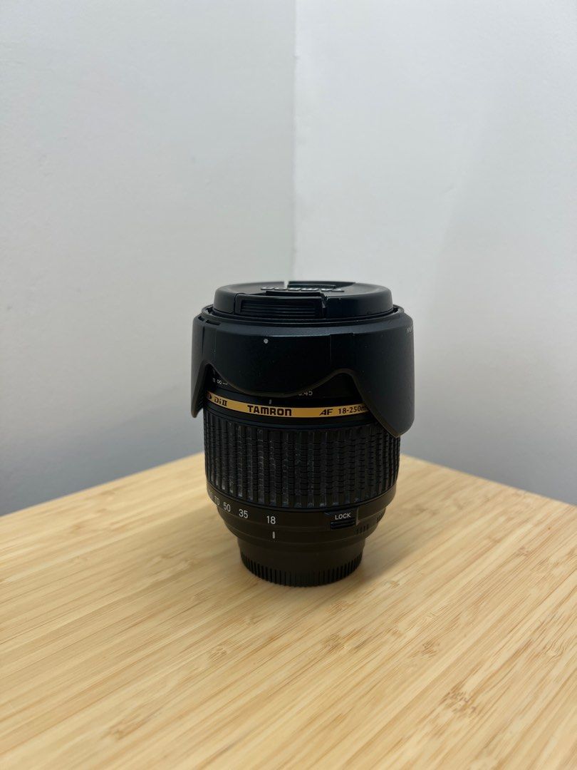 tamron 18-250 f/3.5-6.3 DI II macro, Photography, Lens & Kits on Carousell