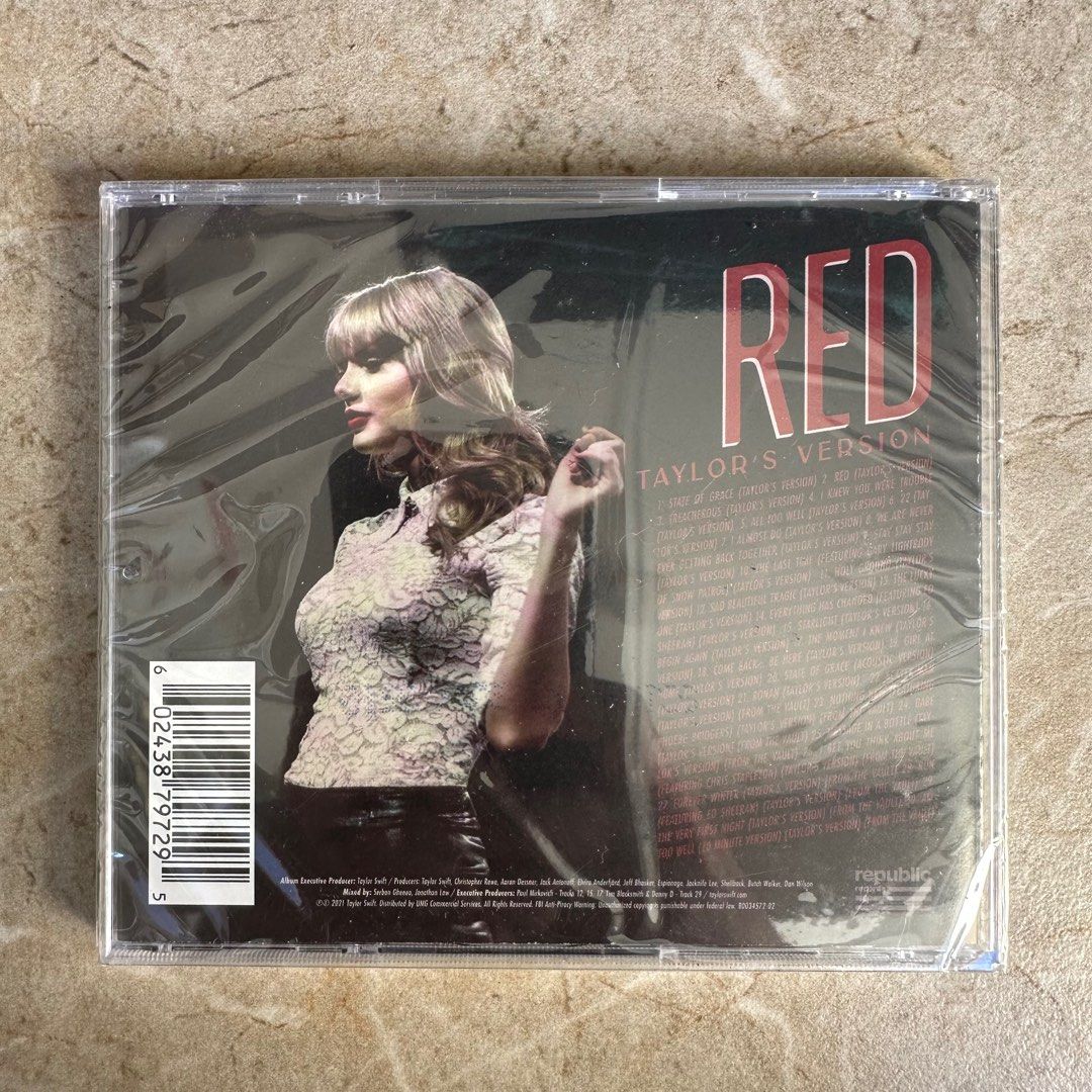 How long does it take for 29 signed Taylor Swift CDs to sell out?