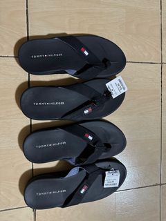 tommy hilfiger slippers