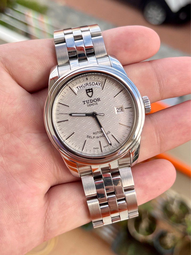 Tudor Glamour Date Day M56000 0003 Luxury Watches on Carousell
