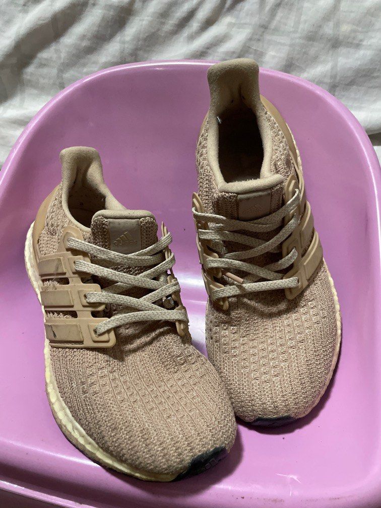 Rose gold ultra boost sales