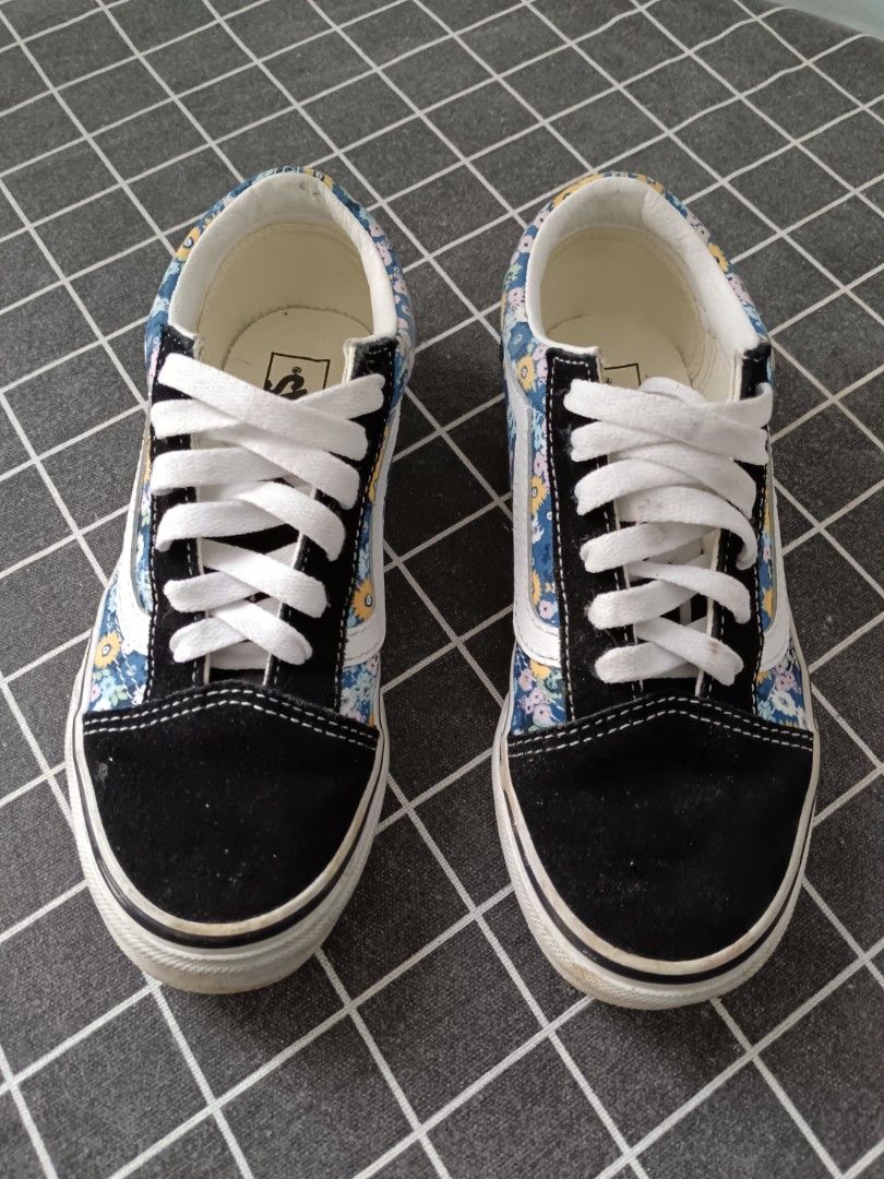 Kids discount flower vans