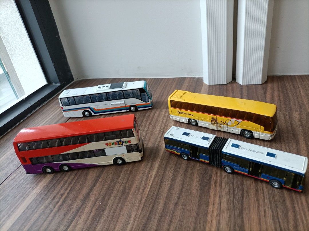 Diecast best sale buses coaches